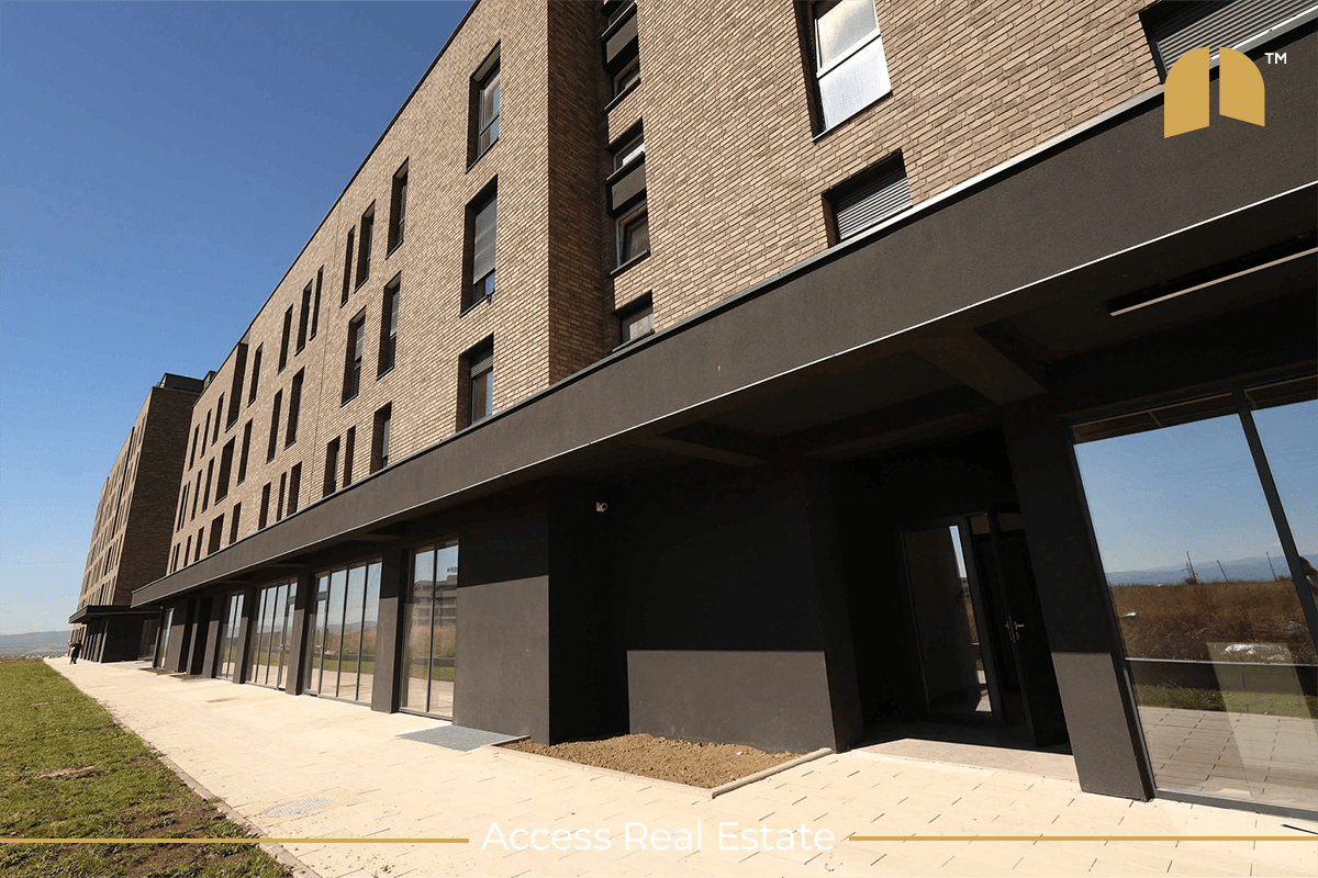 Lokal me QIRA – 68.6m² – Kalabri