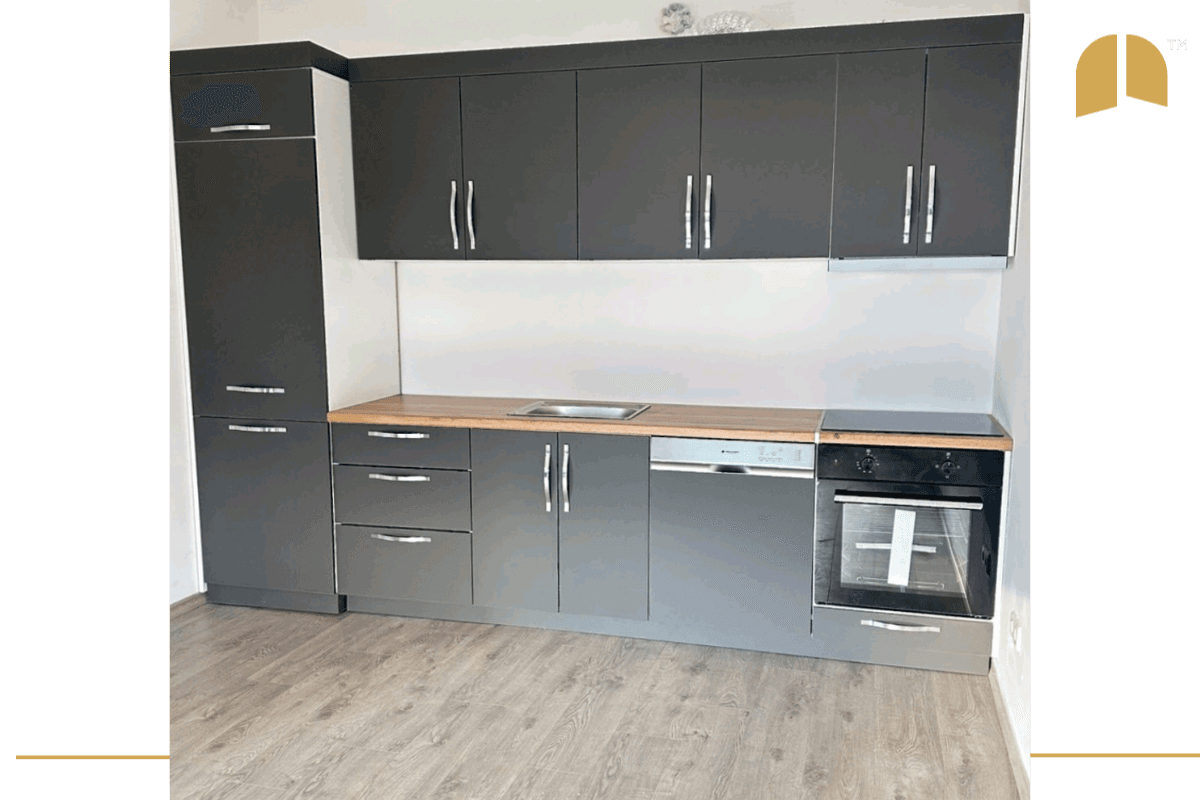 Banesë/Zyre me QIRA – 4 hapësira pune + garazh dhe depo – Mati 1 2