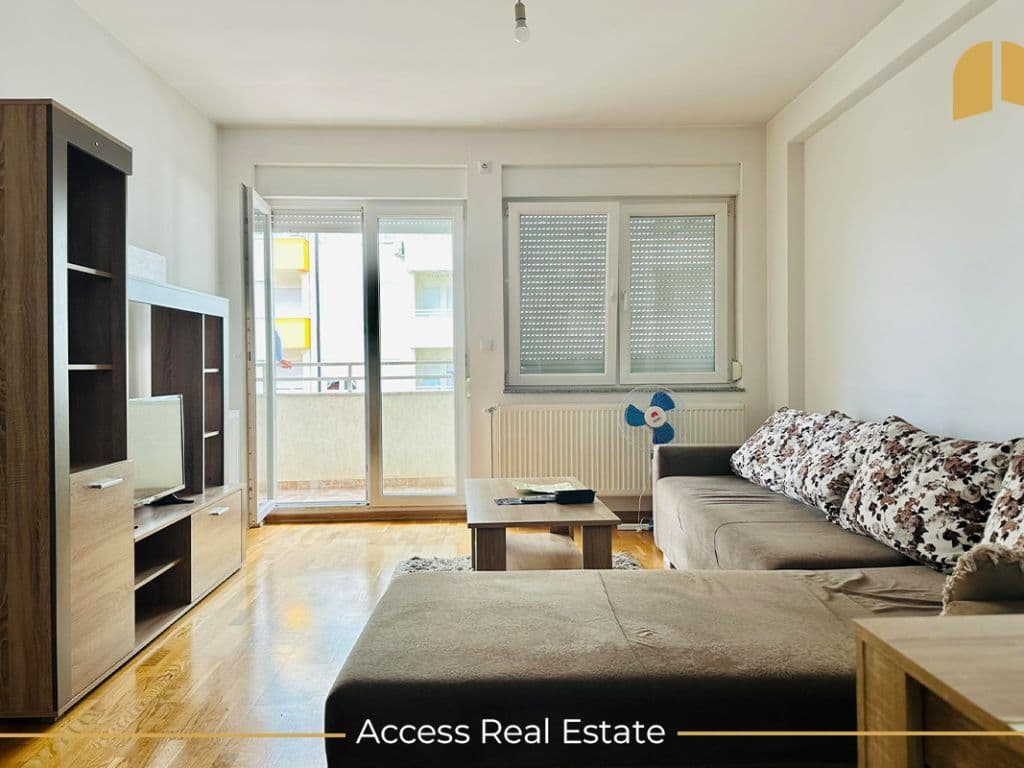 Banesë me QIRA – 2 dhoma gjumi – Arbëri