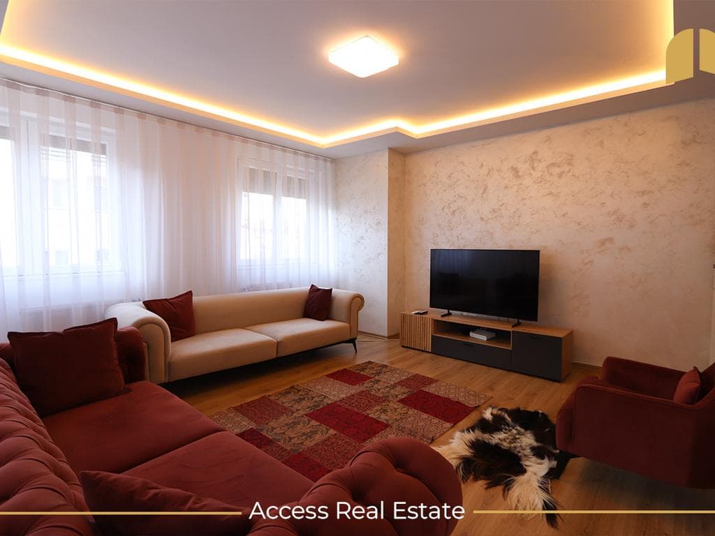 Banesë me QIRA – 3 dhoma gjumi – Arbëri