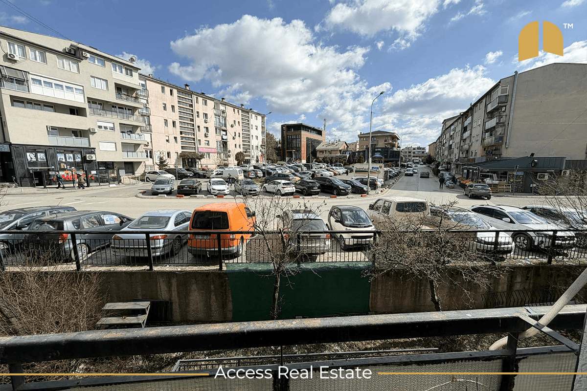 Zyre Administrative me QIRA – 2 hapësira pune – Ulpianë 2