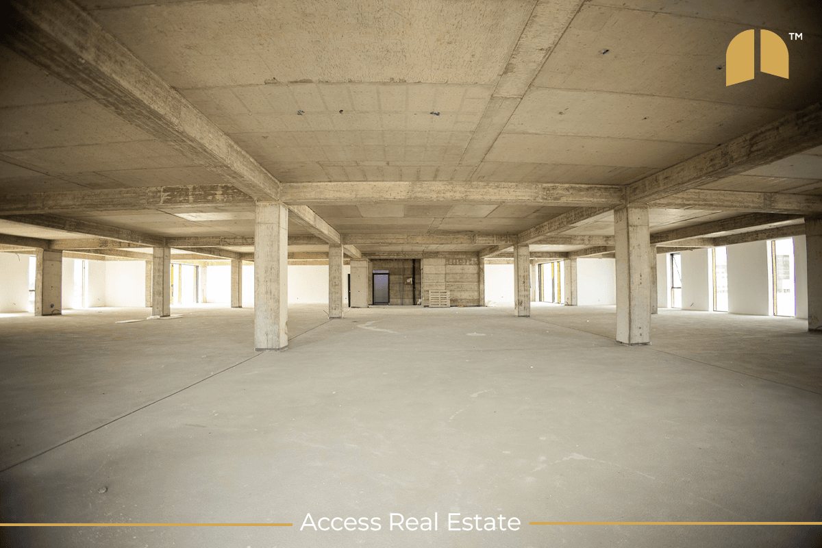 Objekt afarist me QIRA – Magjistralja Prishtinë-Ferizaj – 1720m² + 860m² terasë