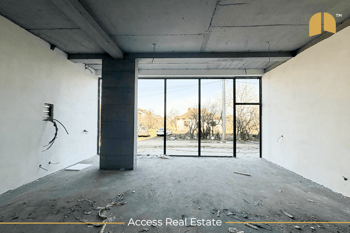 Lokal në SHITJE – 85m² + 20m² – Fushë Kosovë