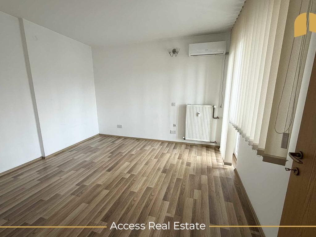 Zyre Administrative me QIRA – 2 hapësira pune – Ulpianë 2