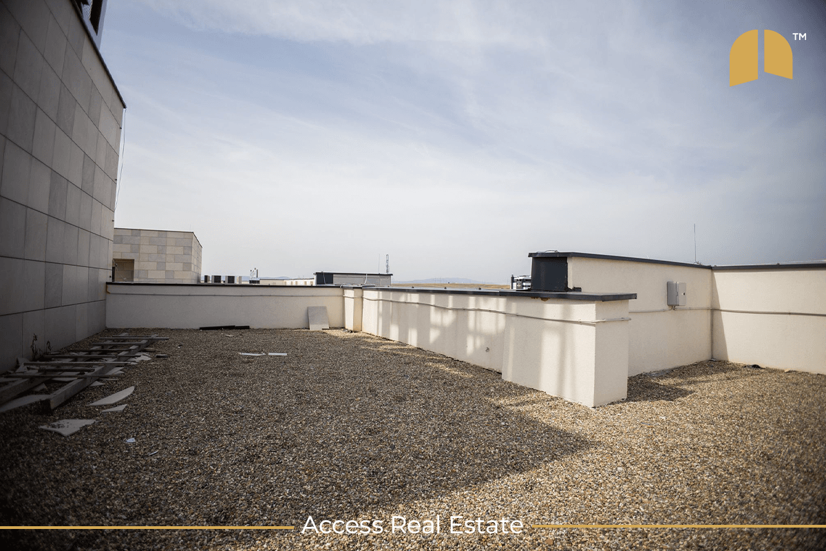 Objekt afarist me QIRA – Magjistralja Prishtinë-Ferizaj – 1720m² + 860m² terasë 3