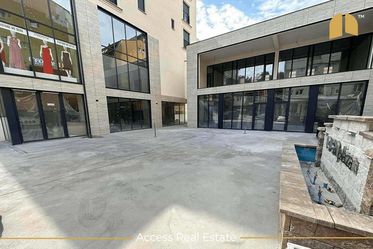 Lokal me QIRA – Parku i Qytetit – 330m² 3