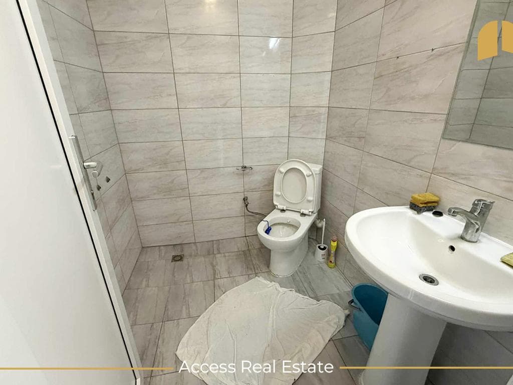 Zyre Administrative me QIRA – 2 hapësira pune – Ulpianë 4