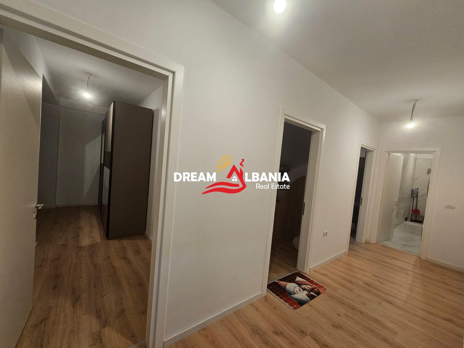 Apartament me Qera 2+1+2 Tek Liqeni i Thate ID(42215592)