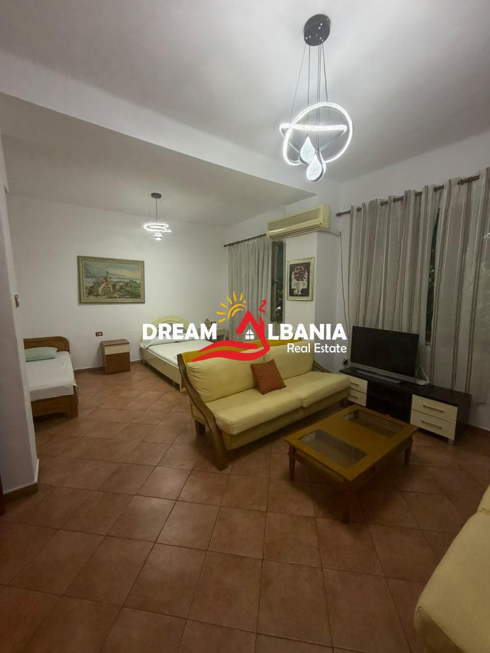 Jepet me Qira Apartament 2+1 tek Shallvaret prane mullirit te vjeter ( 4229620)