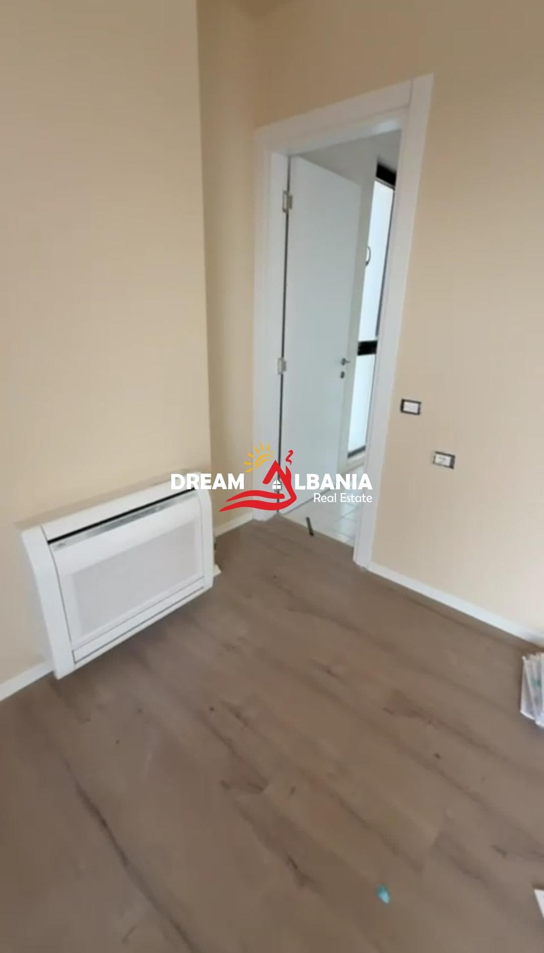 Jepet ambient biznesi ne Rrugen e Dibres prane Kompleksit Arlis (ID 42611549) 4