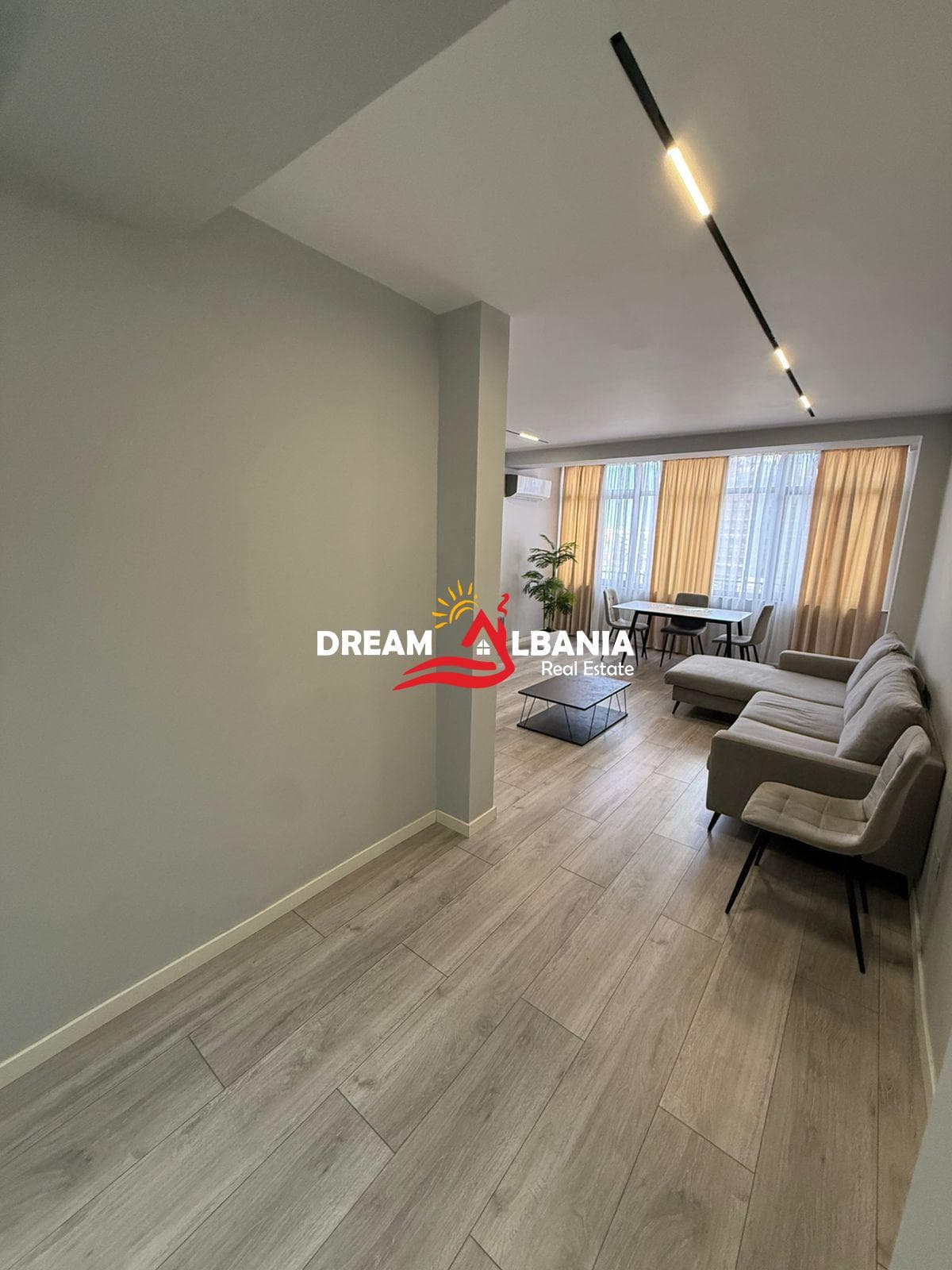 Shitet apartament 2+1 – Zona e 21 Dhjetorit, Prane Hotel Mondialit (ID 41212188) 4