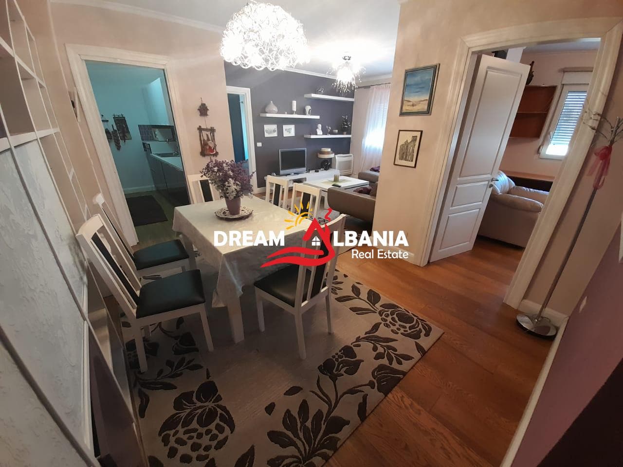 Apartamente 2+1 me qera ne Rrugen Naim Frasherit, prane Mozaikut te Tiranes ne Tirane (ID 4221989)