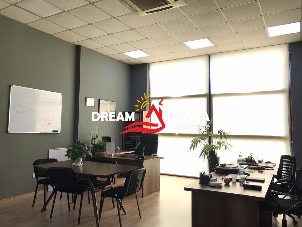 Ambjent Zyre per shitje ne Bllok prane Sheshit Wilson ne Tirane (ID 4161065) 2