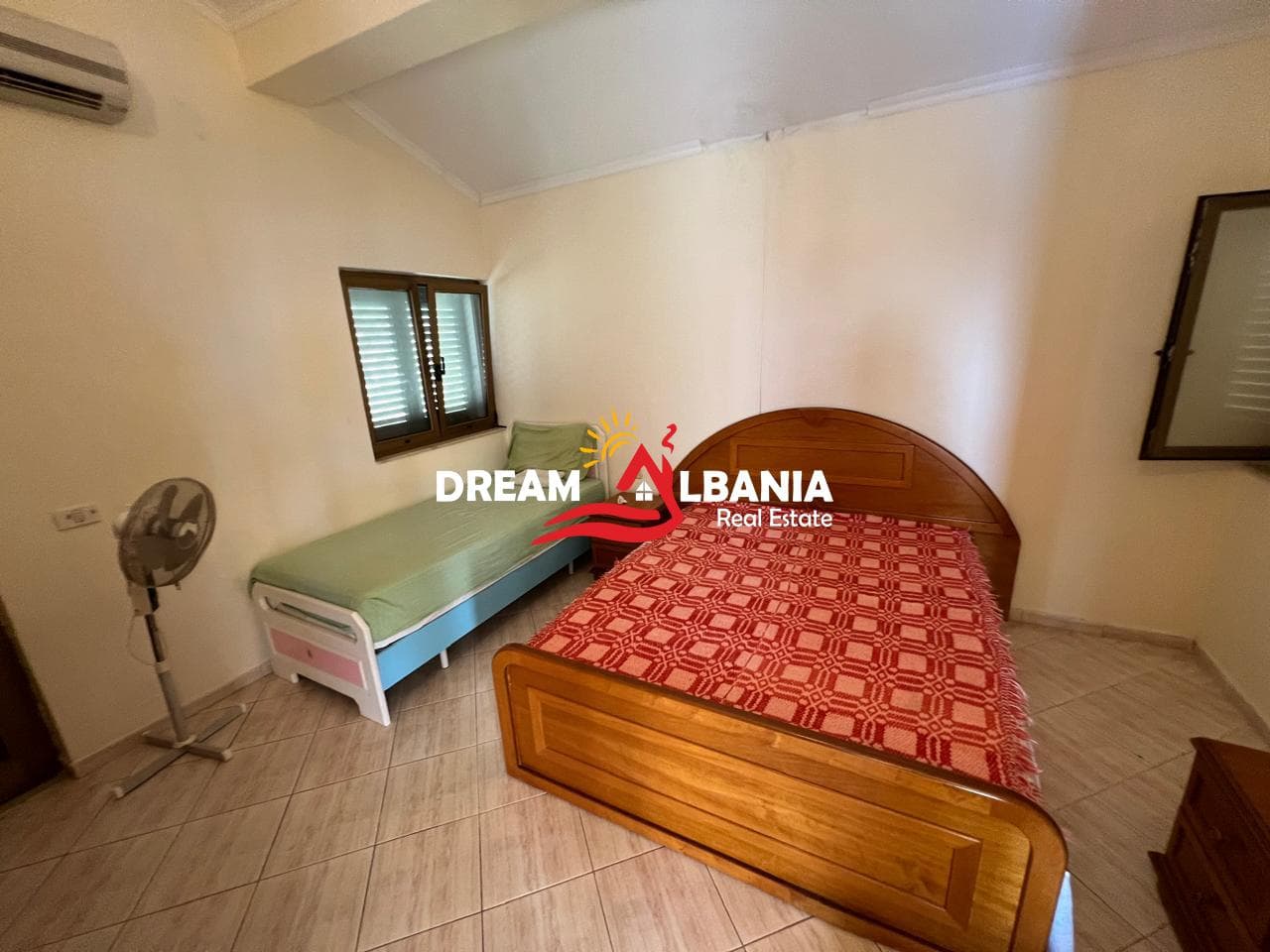 Ekskluzive!! Super mundesi investimi! Godine 5-kateshe(Hotel) ne shitje ne Bregdetin e Himares ne Qeparo (ID 4151162)