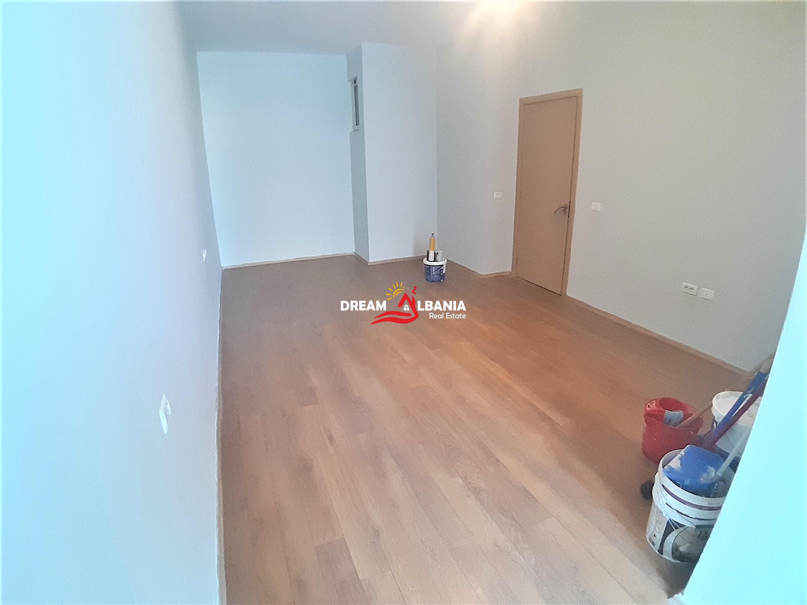 Apartament 3+1 i pershtatshem edhe per zyre ne shitje tek kompleksi Panorama prane Shkolles Harry Fultz ne Tirane (ID 4131165)