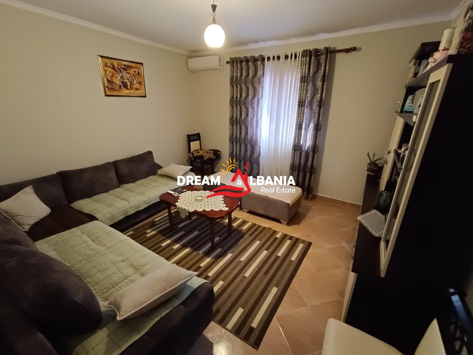 Shtepi Private ne shitje ne Rrugen “Jordan Misja” prane shinave te Trenit ” ne Tirane (ID 4141041)