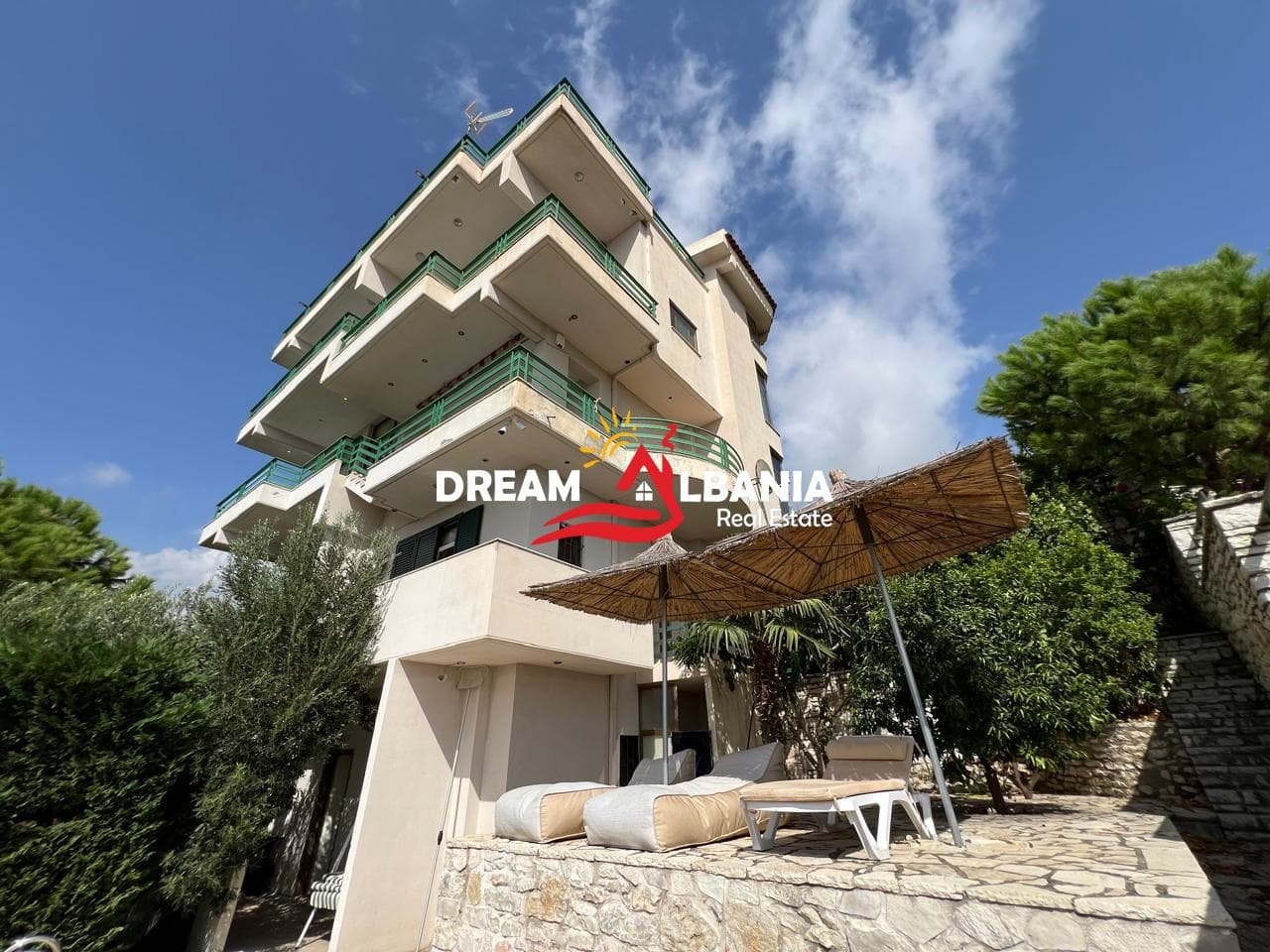 Ekskluzive!! Super mundesi investimi! Godine 5-kateshe(Hotel) ne shitje ne Bregdetin e Himares ne Qeparo (ID 4151162) 3