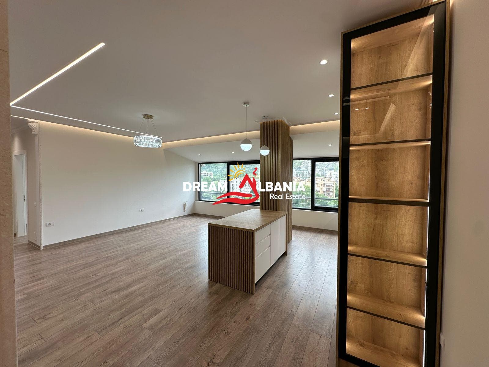 Shitet Apartament 2+1 – Tek Liqeni i Thatë, pranë Kenwood Store (4129573)
