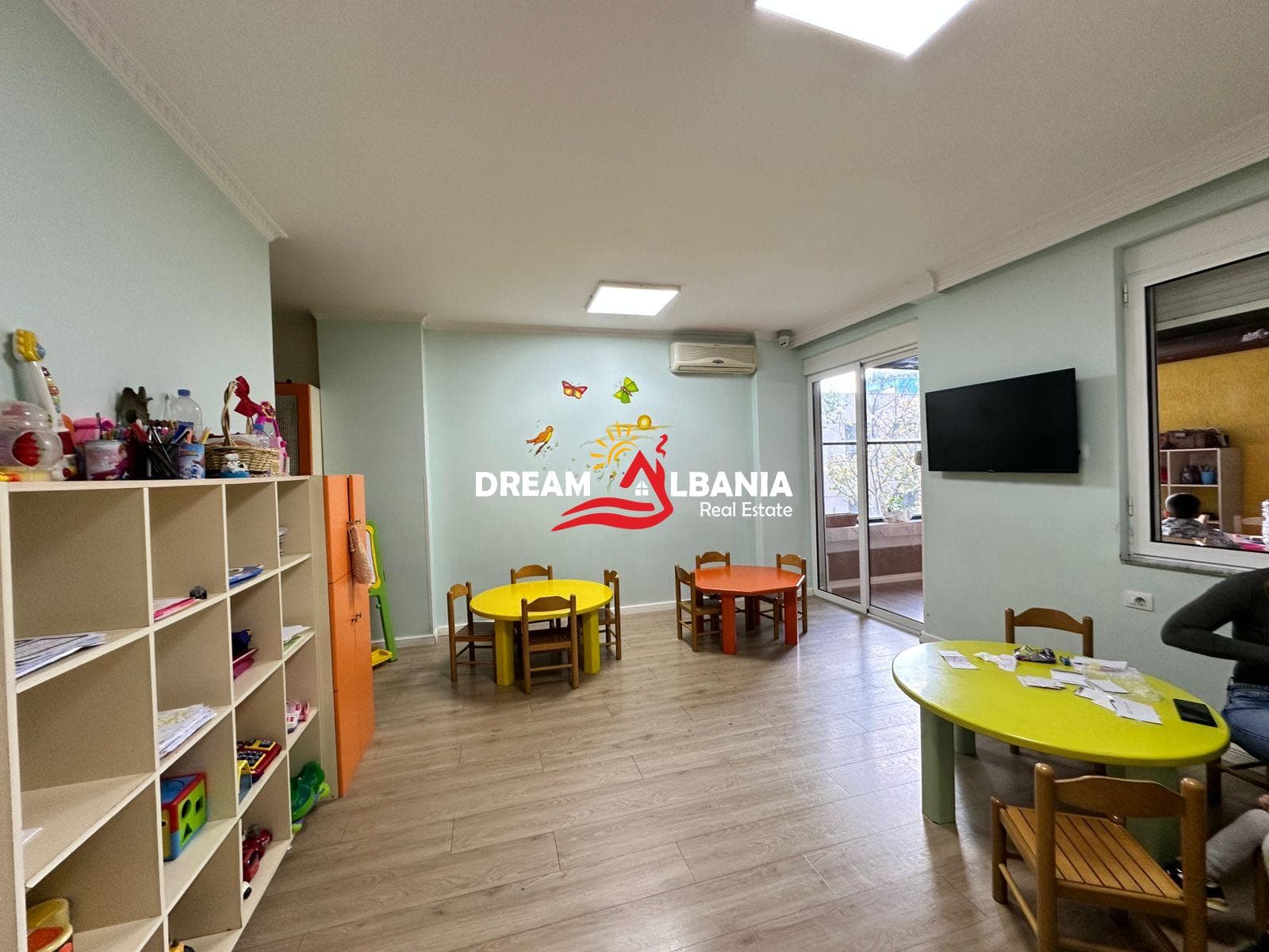 Ambjent me qera per zyra ne Bllok, Tirane (ID 42611151) 2