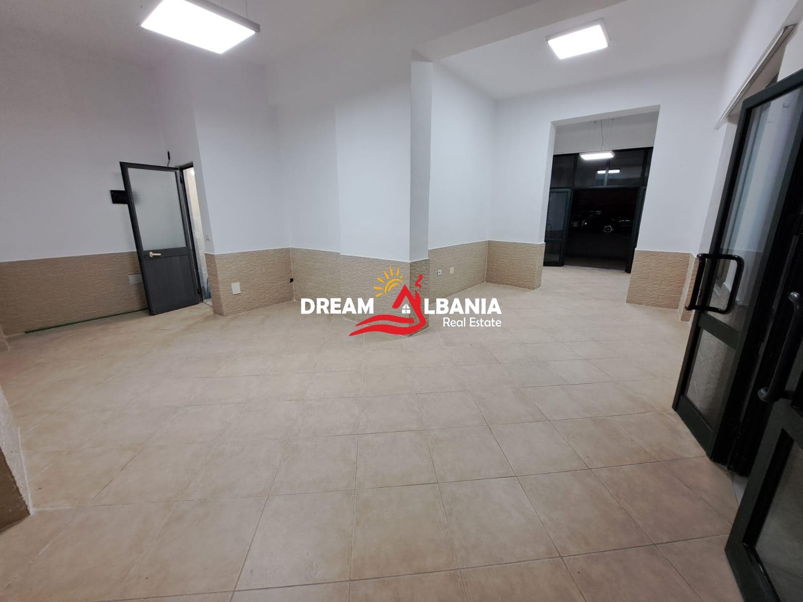 Dyqan ne shitje ne Don Bosko ne afersi te Viva Market ne Tirane (ID 4171395)