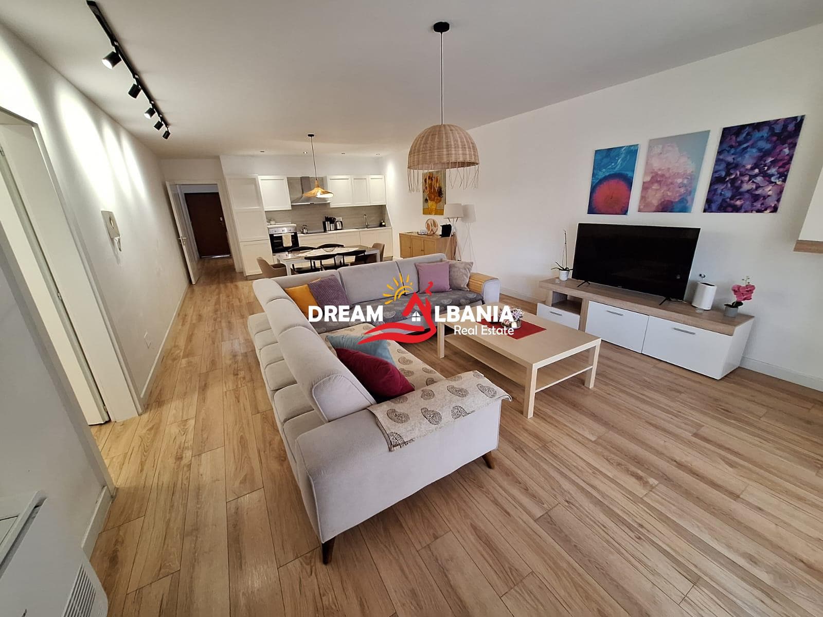 Shitet Apartament 2+1+2 Rruga e Bogdaneve, perballe Shkolles Avni Rustemi (ID 41212294)