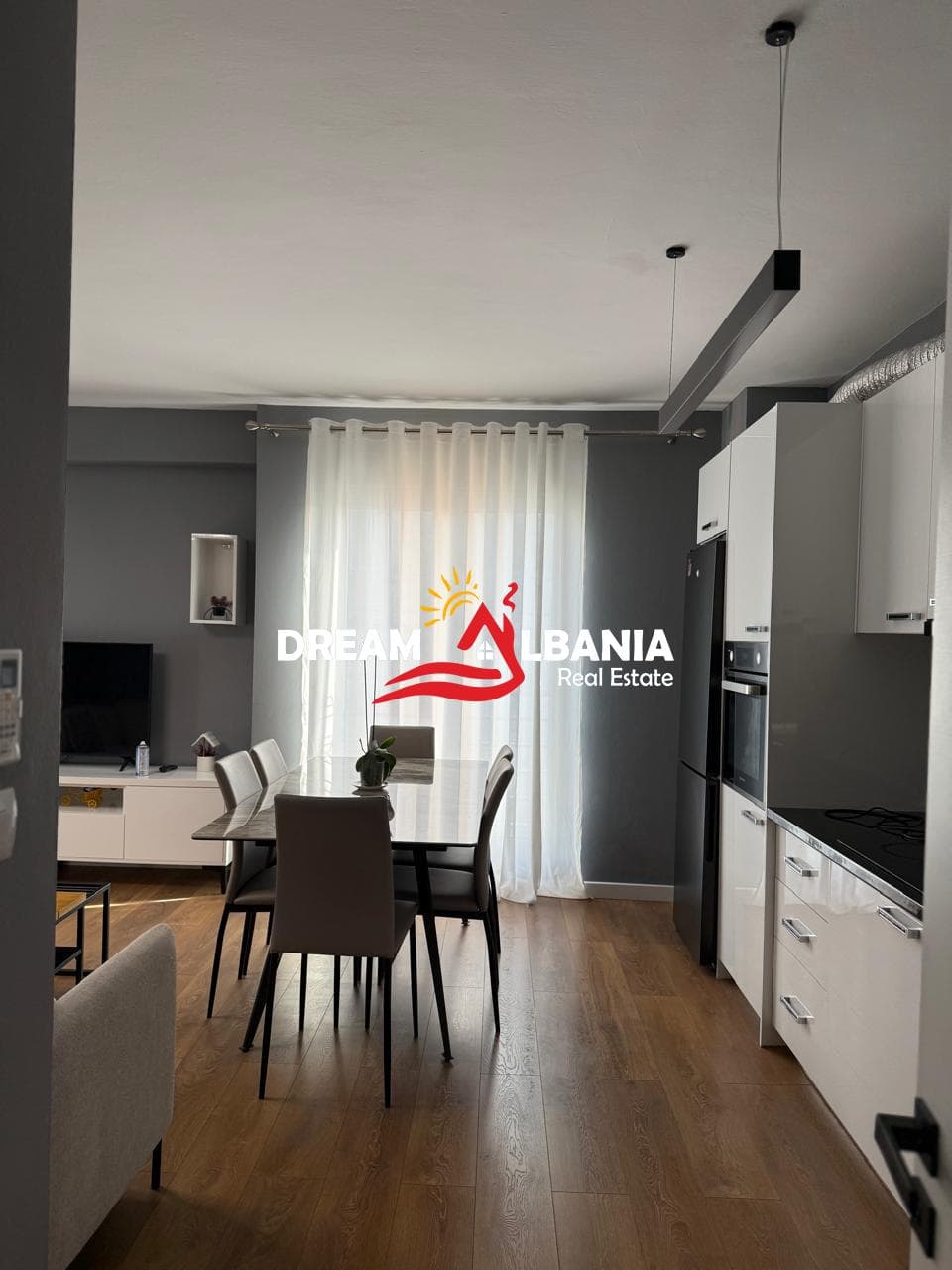 Apartament 2+1 me qera tek rruga Jordan Misja (Id 42215458) 4