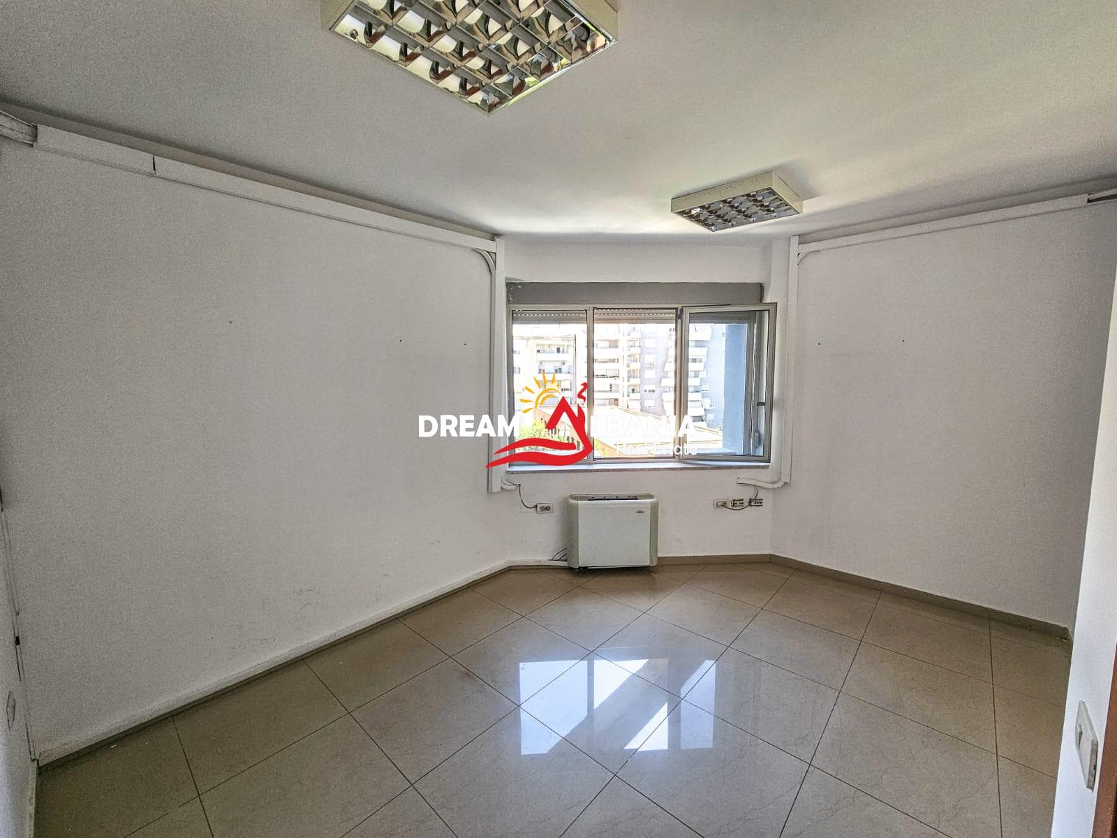 Jepet Me Qera Ambient Biznesi tek Rruga e Dibres, afer Selvise (ID 42611552) 4
