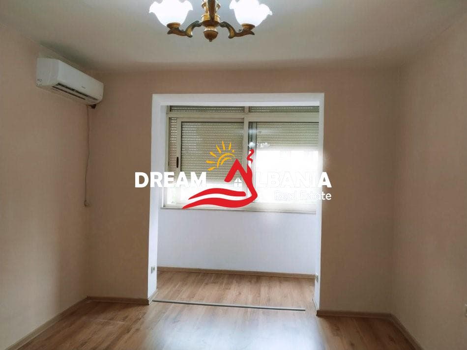 Ambjent per zyre me qera tek 21 Dhjetori (ID 42611152). 3