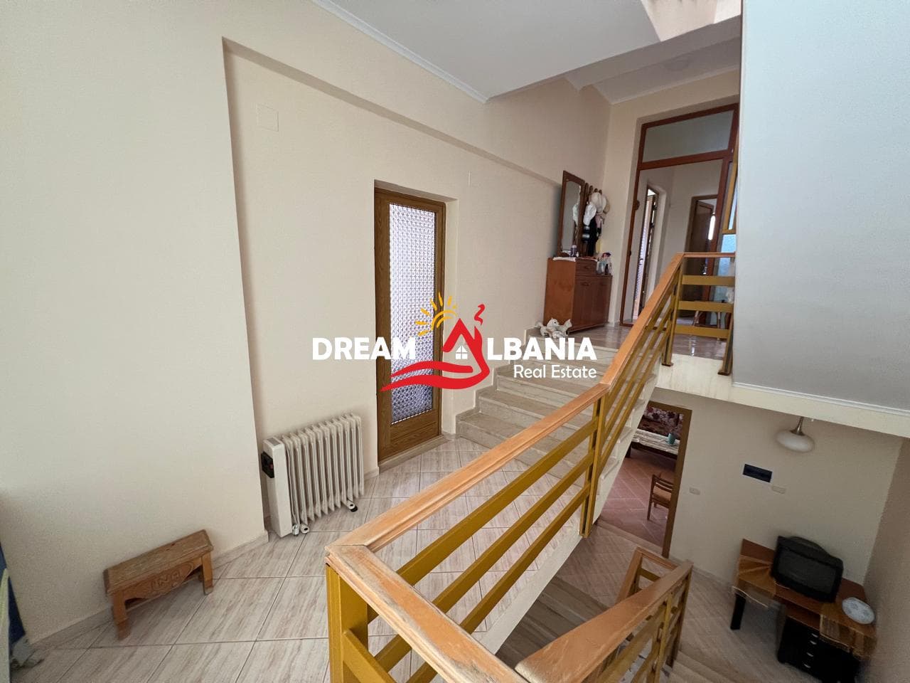 Ekskluzive!! Super mundesi investimi! Godine 5-kateshe(Hotel) ne shitje ne Bregdetin e Himares ne Qeparo (ID 4151162)