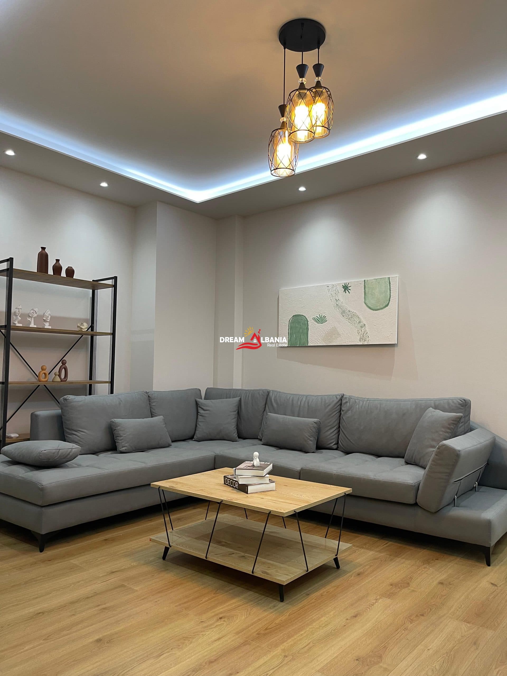Apartament 2+1+2 me Verandë për Qera ne rrugen e Kavajes prane Deliorgjit (ID 42213352)