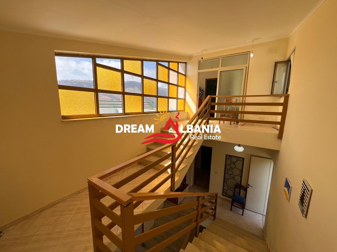 Ekskluzive!! Super mundesi investimi! Godine 5-kateshe(Hotel) ne shitje ne Bregdetin e Himares ne Qeparo (ID 4151162)