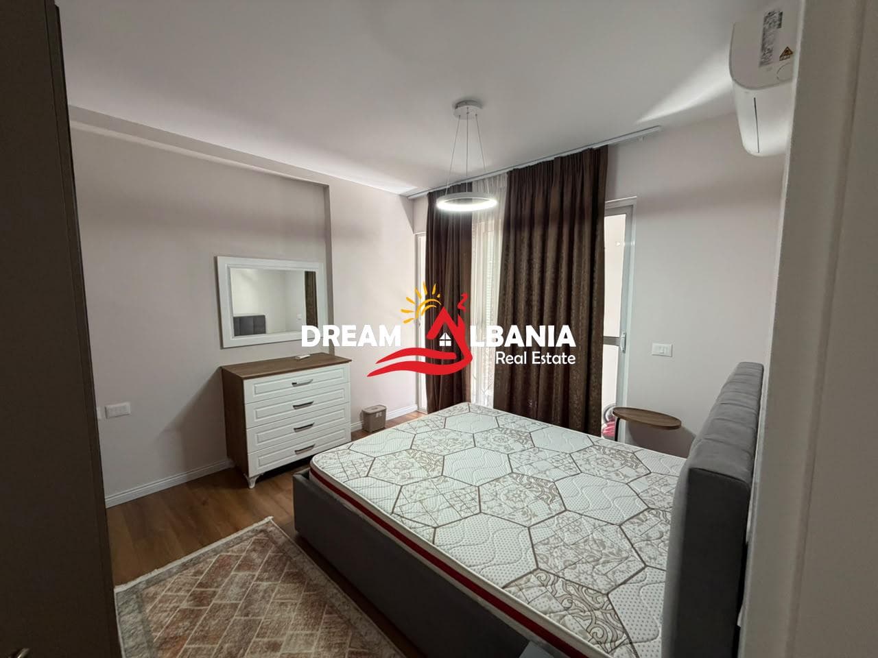 Jepet Apartament 2+1 me qera tek Rruga e Barikadave (ID 42215603) 4