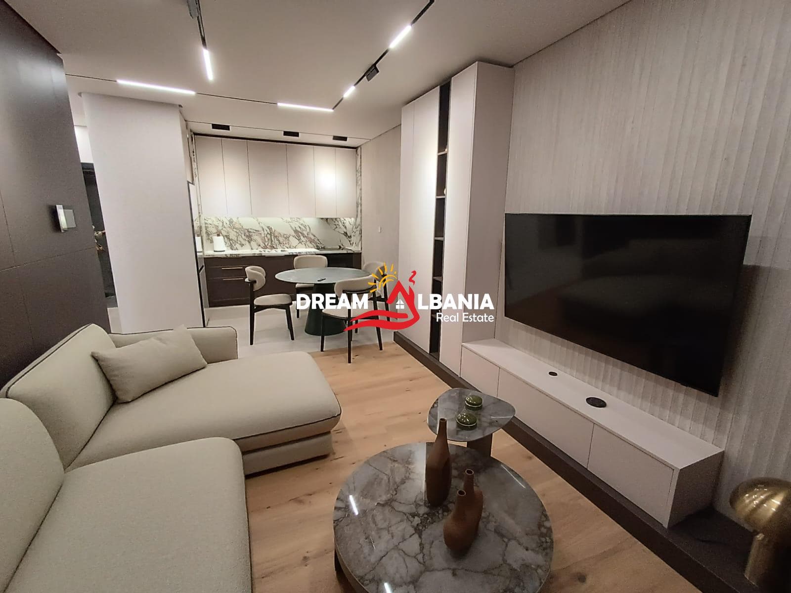 Apartament Luksoz 1+1 me Qira në Tiranë në Golden Tower (ID 42111521) 3