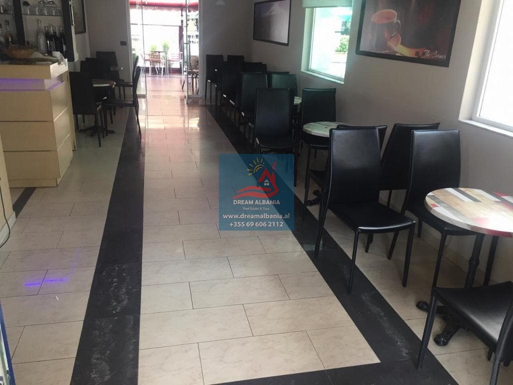 Bar Kafe Dyqan per shitje ne Blloku Vasil Shanto, ne Tirane (ID 4171076) 3