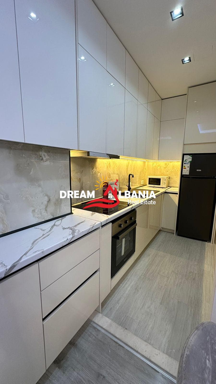 Jepet me qera apartament 1+1 tek Selvia prane gjimnazit Partizani, Tirane (ID 42111040) 4