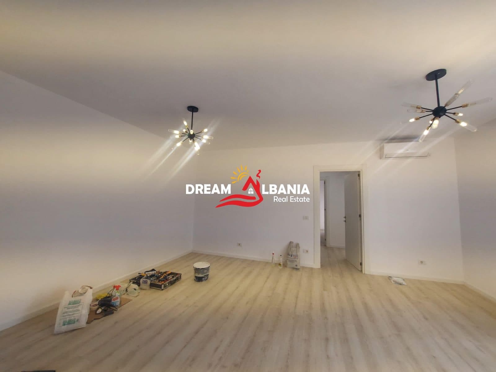 Ambjent 2+1+2 me qera tek Ish Ekspozita prane Gjykates, Tirane (ID 42214415) 2