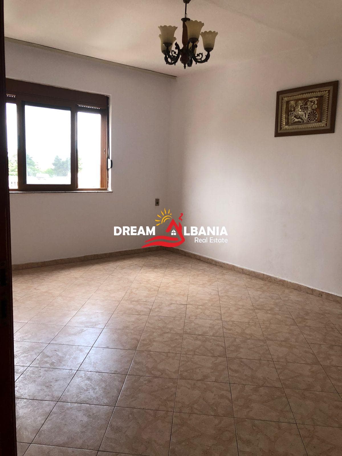 Apartament 2+1 ne shitje ne Laprake ne afersi te Spitalit Universitar te Traumes ne Tirane (ID 4129452)