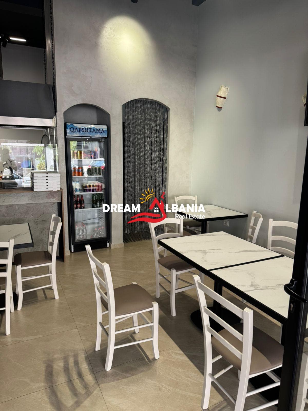 Ambient biznesi (dyqan) me qera afer KMY / Yzberisht – Kashar – Tiranë (ID 42711174)