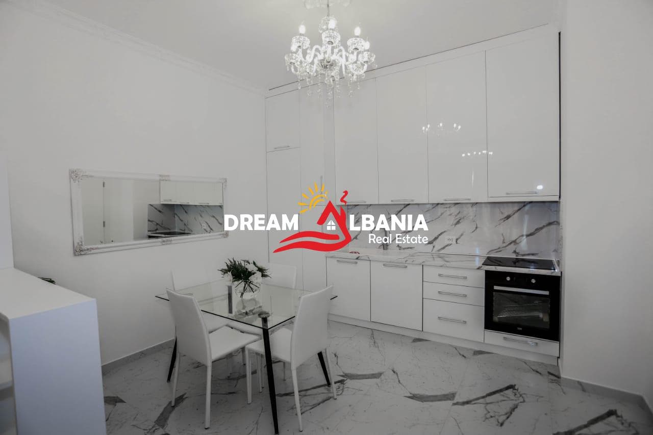 Super Mundesi Investimi!!! Apartament ne shitje ne rrugen e Kavajes te Kompleksi Square 21, Tirane (ID 4111661). 2