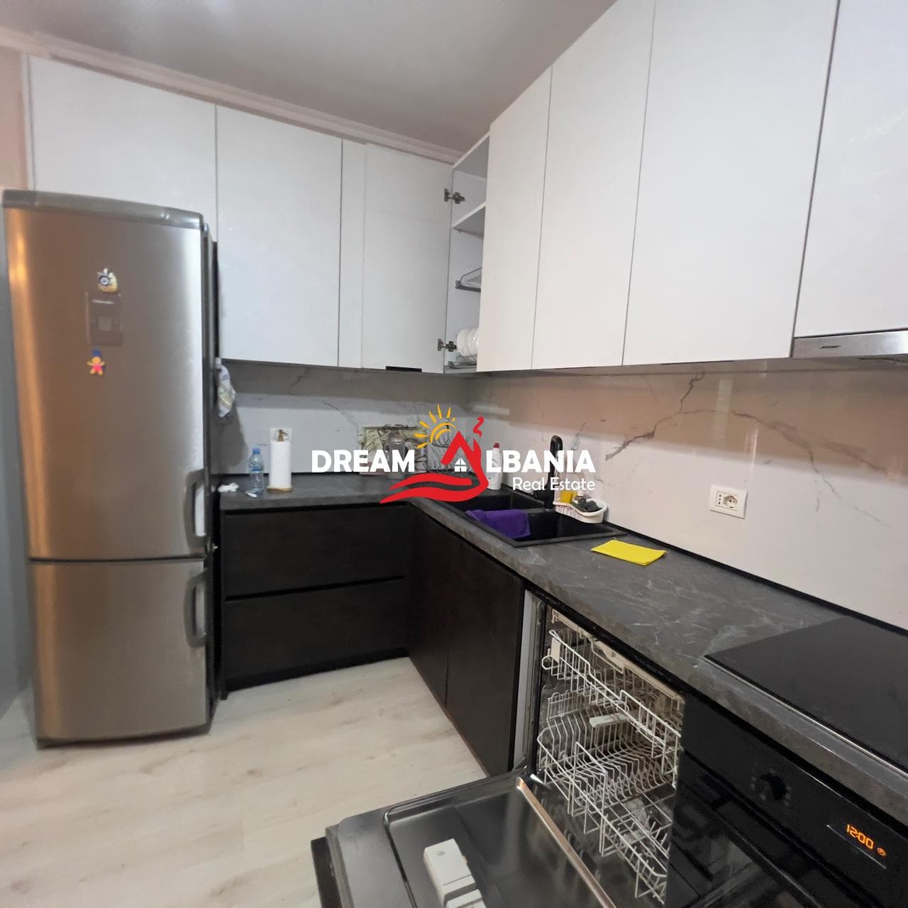 Apartament me Qera 1+1+ parkim tek Green City pane Fushes se Aviacionit ID (42111617) F 4