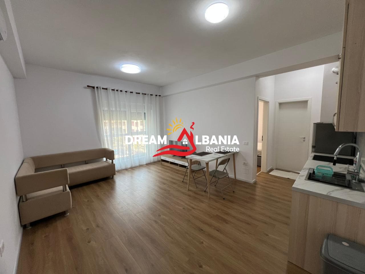 Jepet me Qira Apartament 1+1 në Rezidencën Kadiu – Ali Demi (42111656)