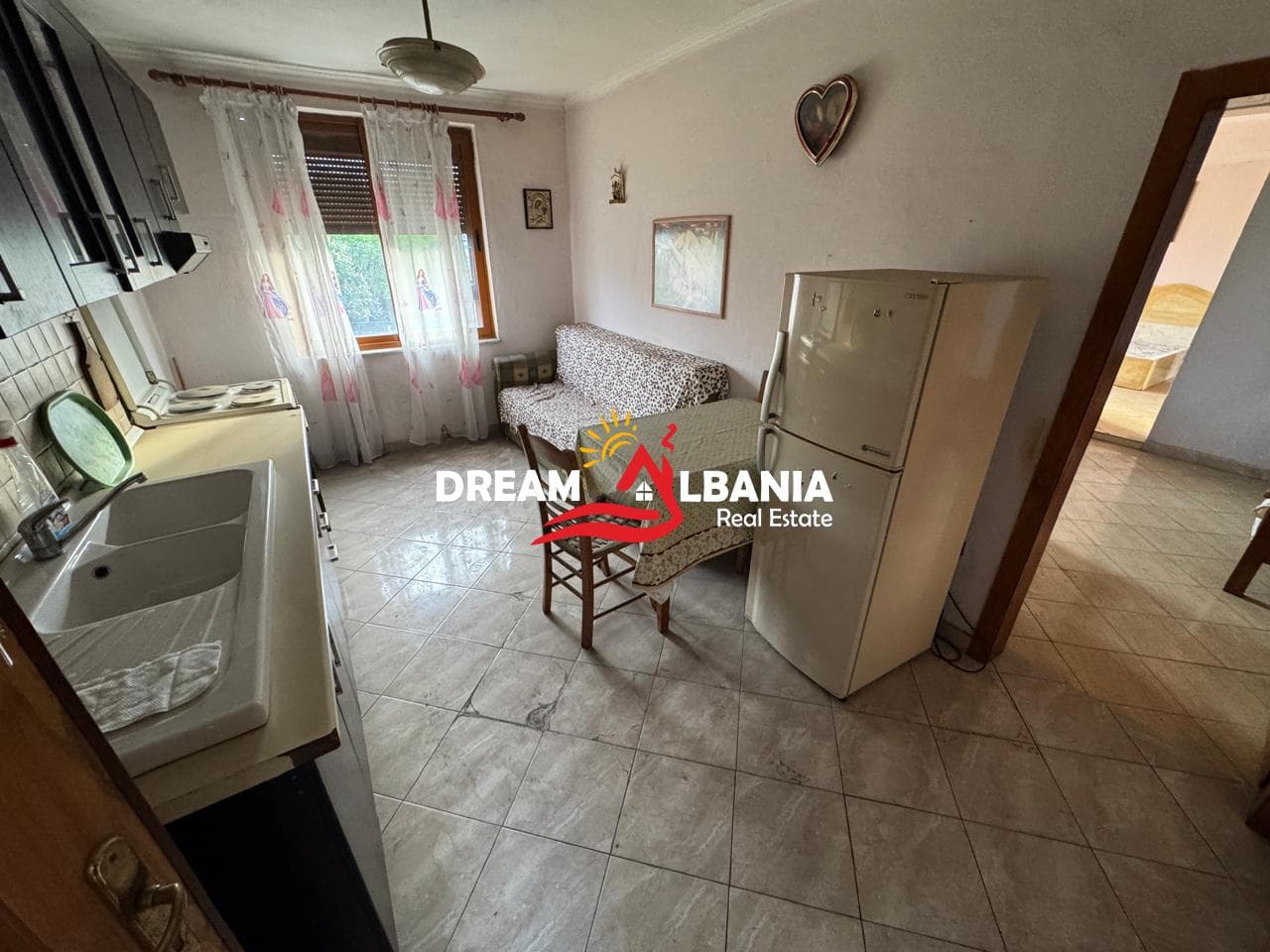 Shiten 2 Apartamente (1+1 dhe 2+1) tek Kryqezimi i 21 Dhjetorit (ID 4139190) 3