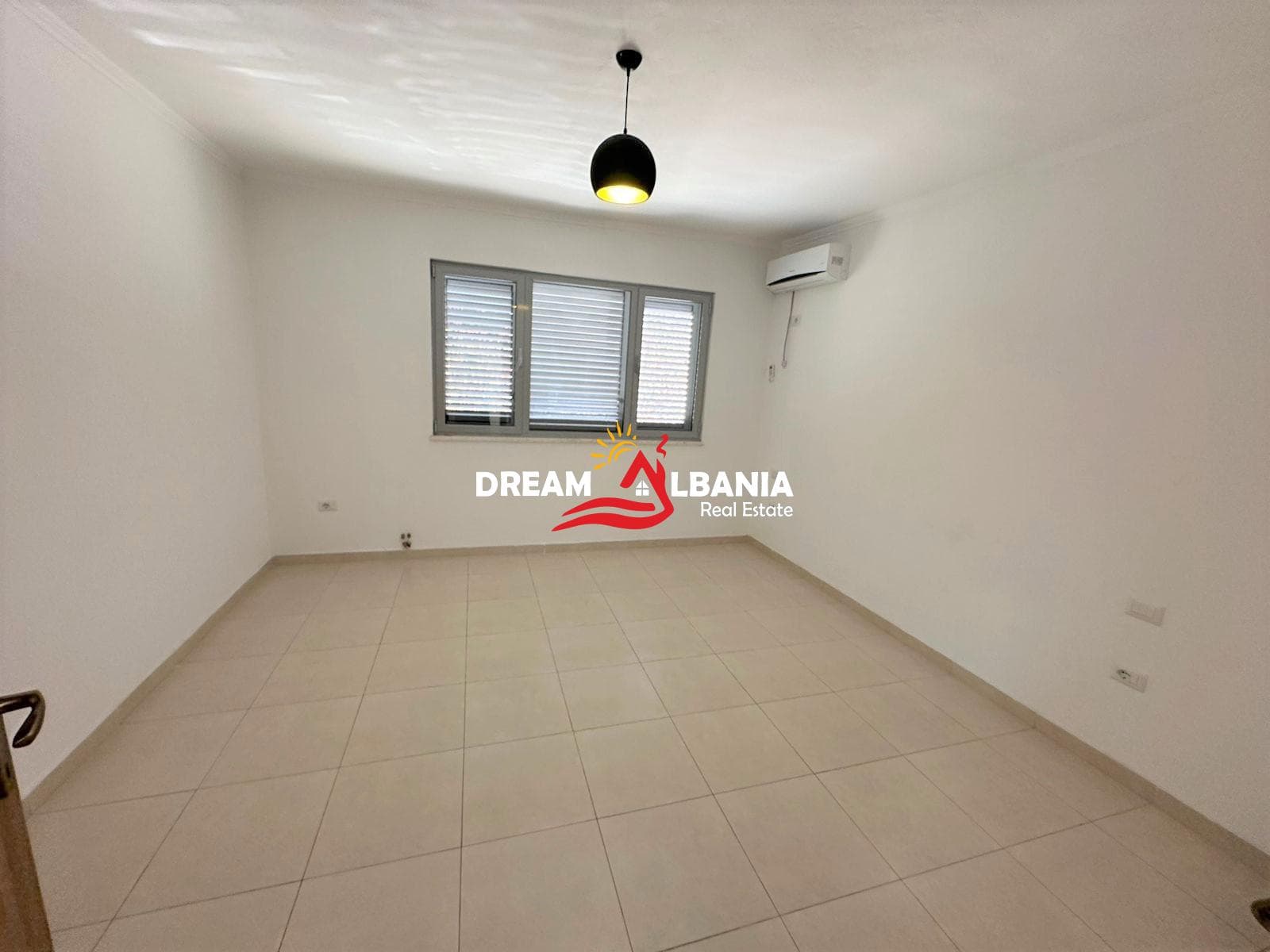 Jepet me qera Vile 3 kateshe tek Vilat Gjermane prane rruges se Elbasanit (ID 4251286) 4