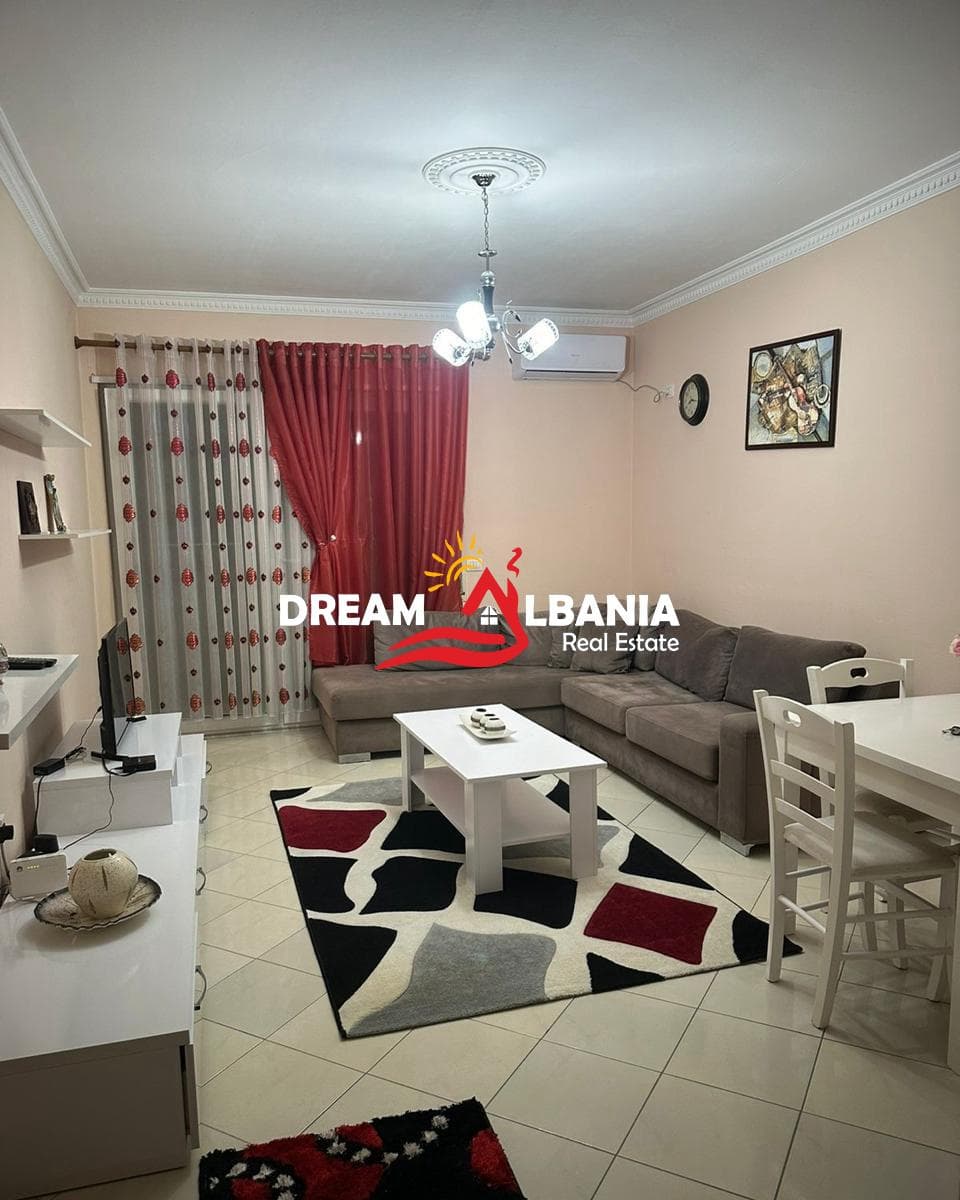 Apartament me qera 1+1 ne Fresk, prane Fizikes Berthamore, Tirane (ID 42111146)