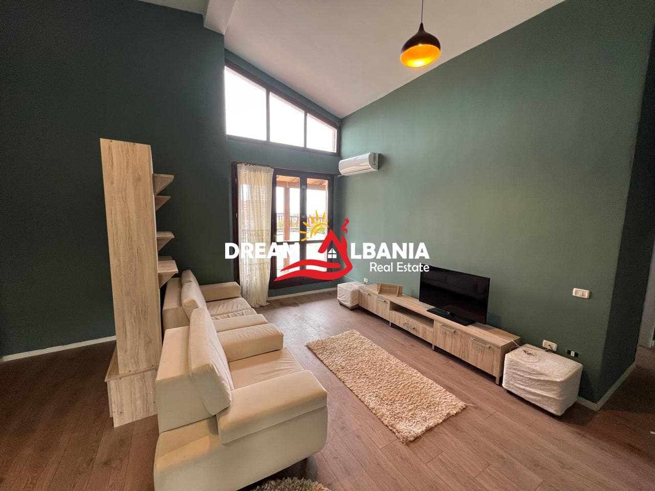 Apartament 2+1+2 WC+Verande me Qera tek Kopeshti Botanik, prane Xhamise ne Tirane (ID 42215072)