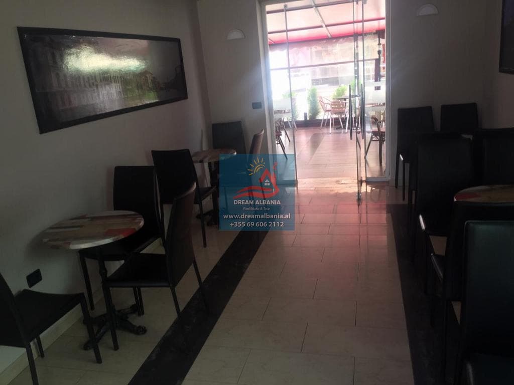 Bar Kafe Dyqan per shitje ne Blloku Vasil Shanto, ne Tirane (ID 4171076) 4
