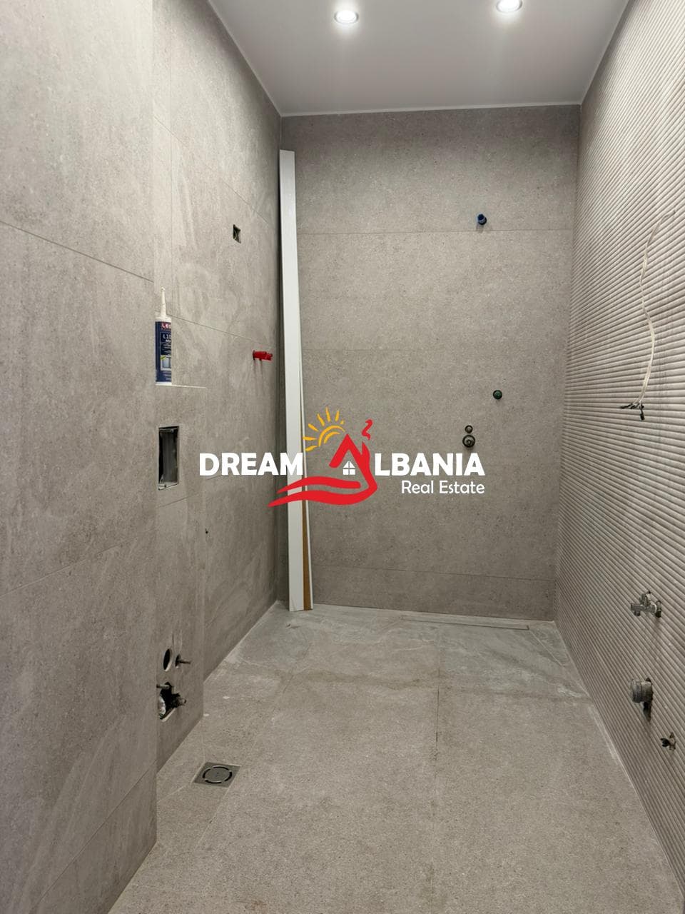 Shitet Apartament 2+1- 5 maj-pranë Concord Center, Tiranë (41212258) 2