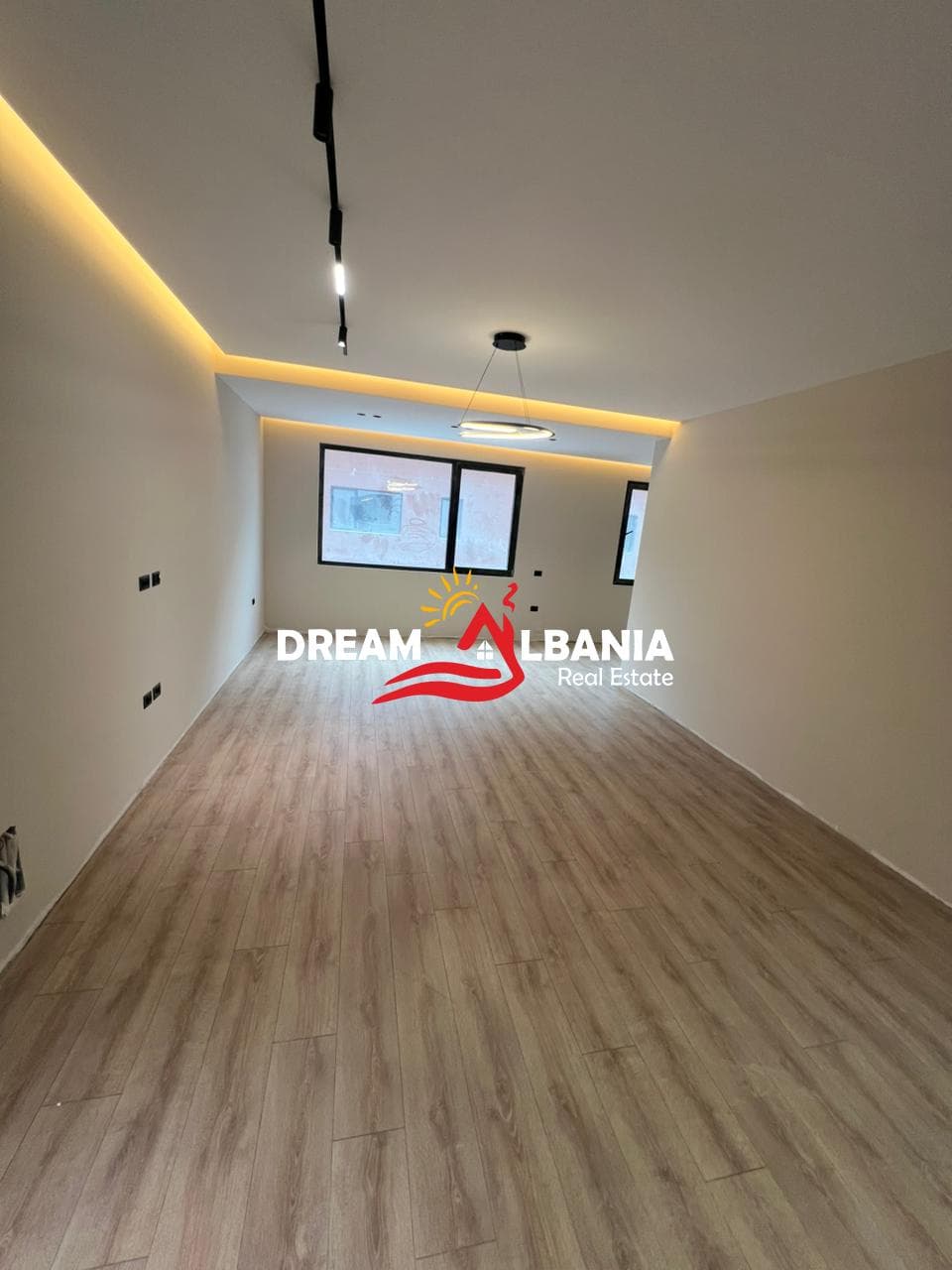 Shitet apartament 2+1+2wc ne rrugen e Elbasanit, prane Kompleksit Xibraku, Tirane ( ID 41211548)