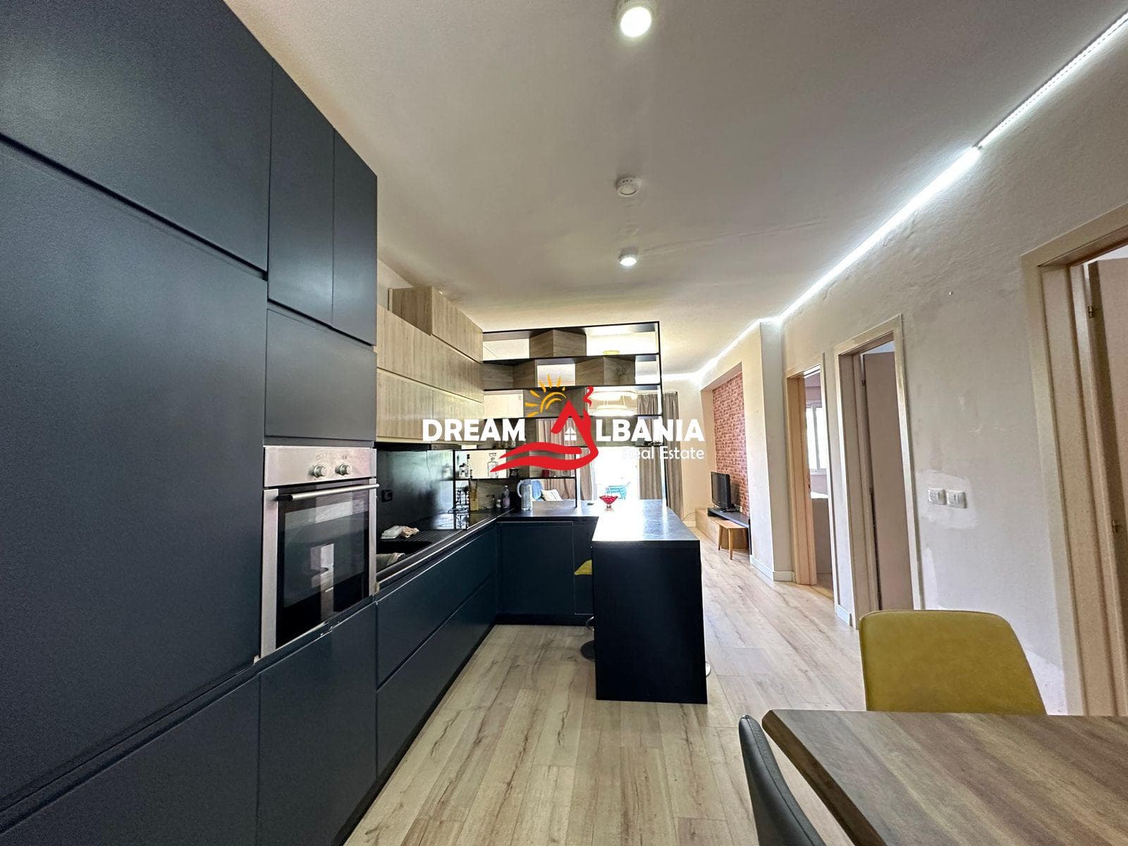 Apartament 2+1 me qera ne Fresk prane Restorant Qesarakes ne Tirane (ID 42214955) 3