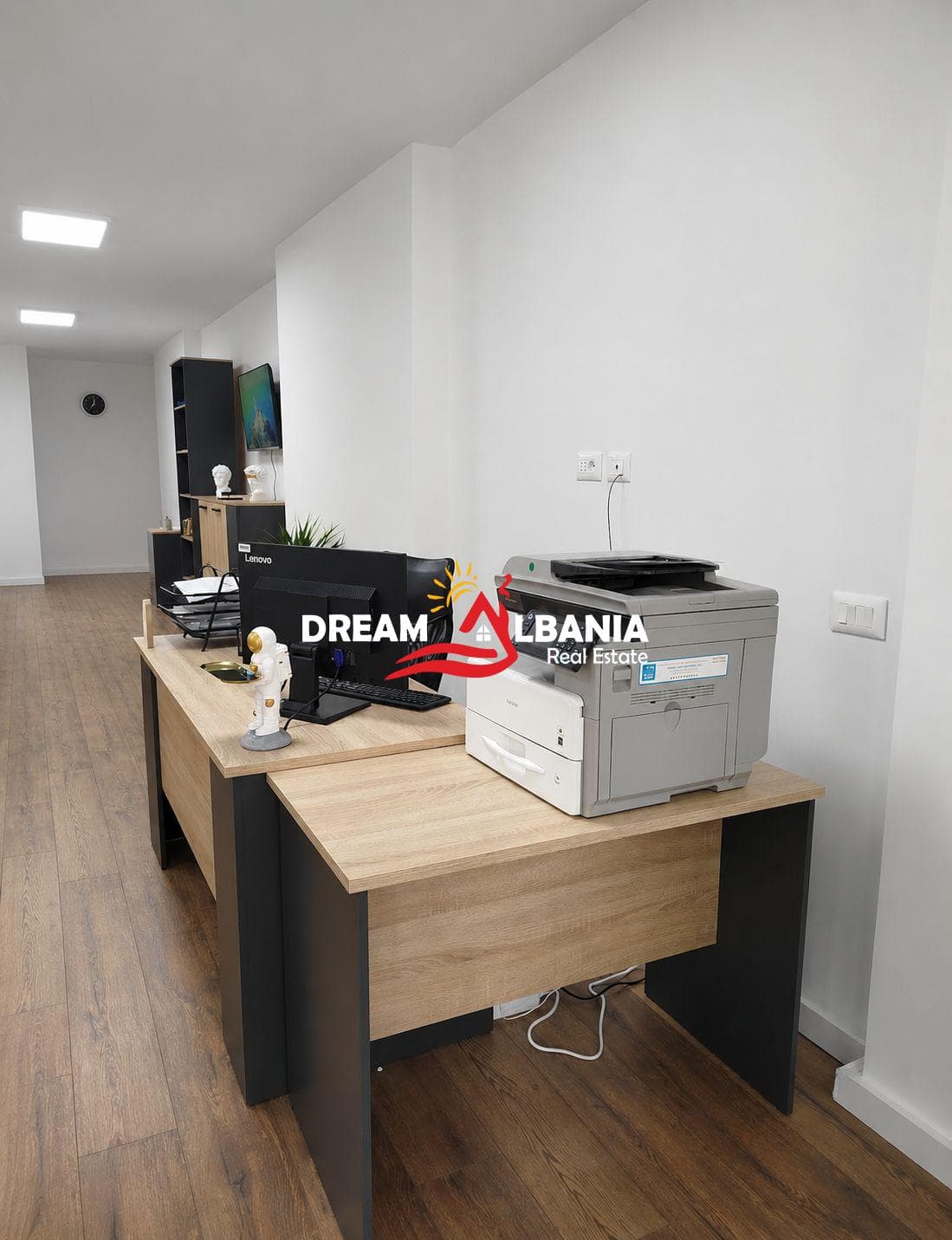 Zyrë për Shitje ose me Qira te Kryqëzimi i Laprakës-TIRANE (42611561) 2
